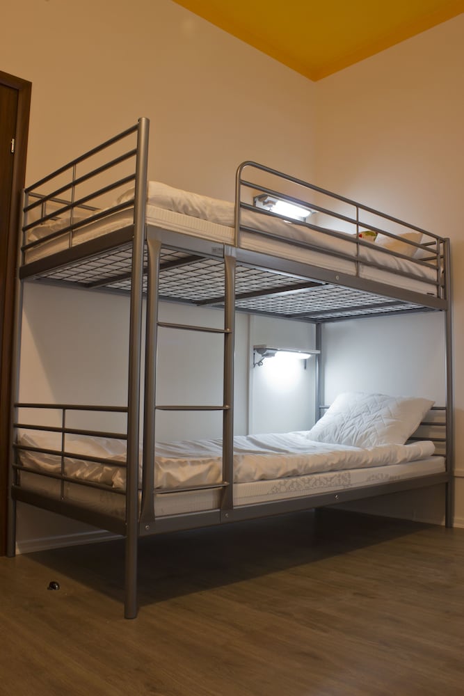 Warsaw Downtown Hostel