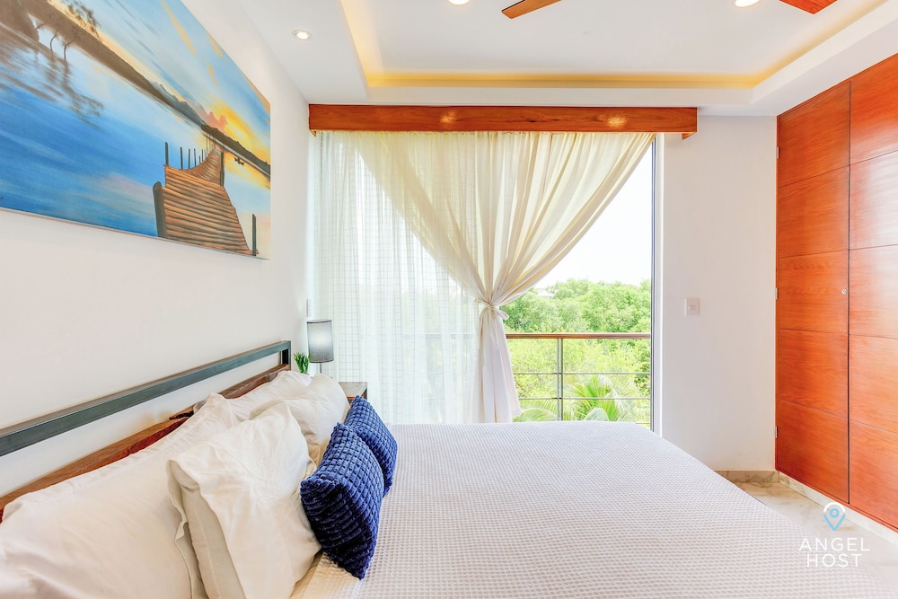 Jungle & Ocean View Condos