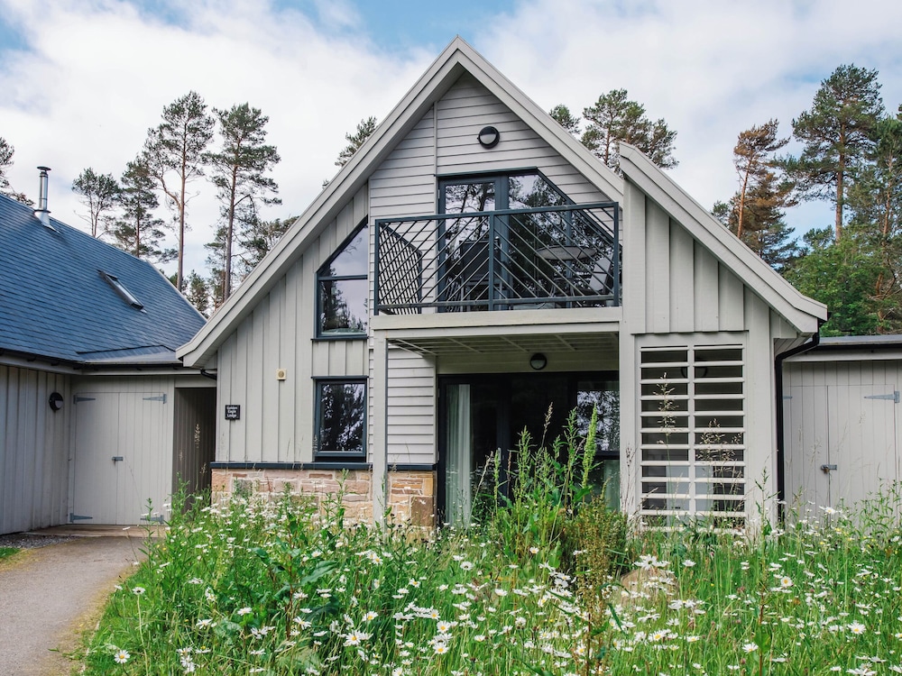 Golden Eagle Lodge