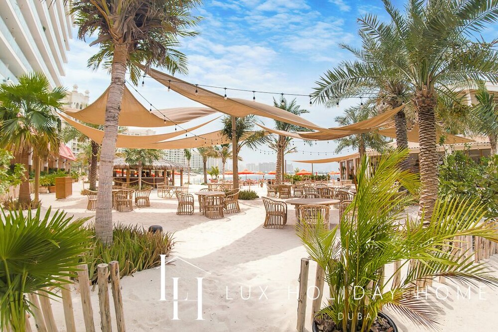 LUX Holiday Home - Azure Residence 4