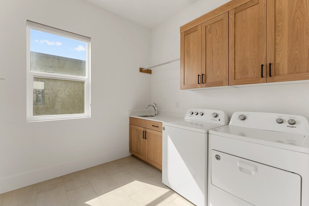 Villa #26 At Bloomington Country Club - Sunset Retreat 4 Bedroom Townhouse