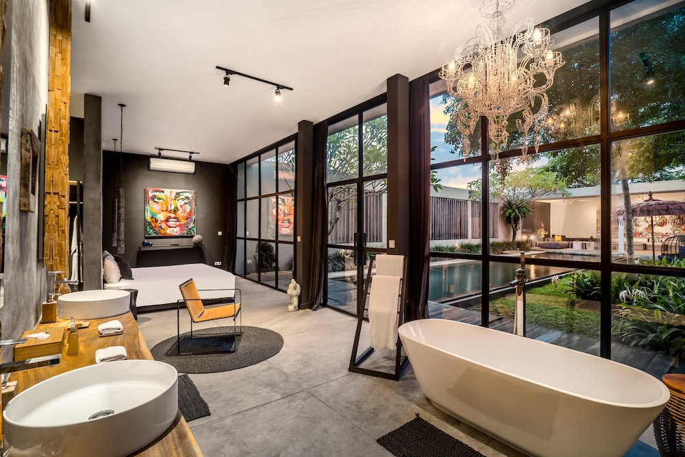 Loft Volcano by Alfred in Bali - Stylish 2 BR Loft w Pool Garden Ricefields View