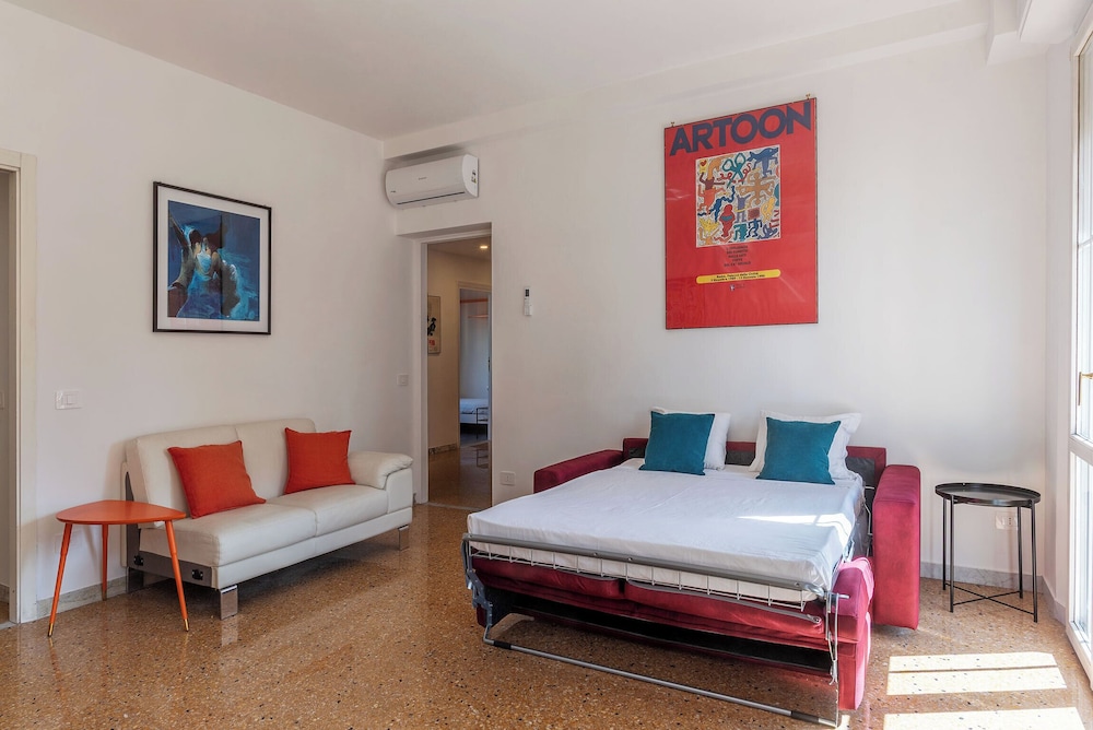 Spacious flat near to Central Rome