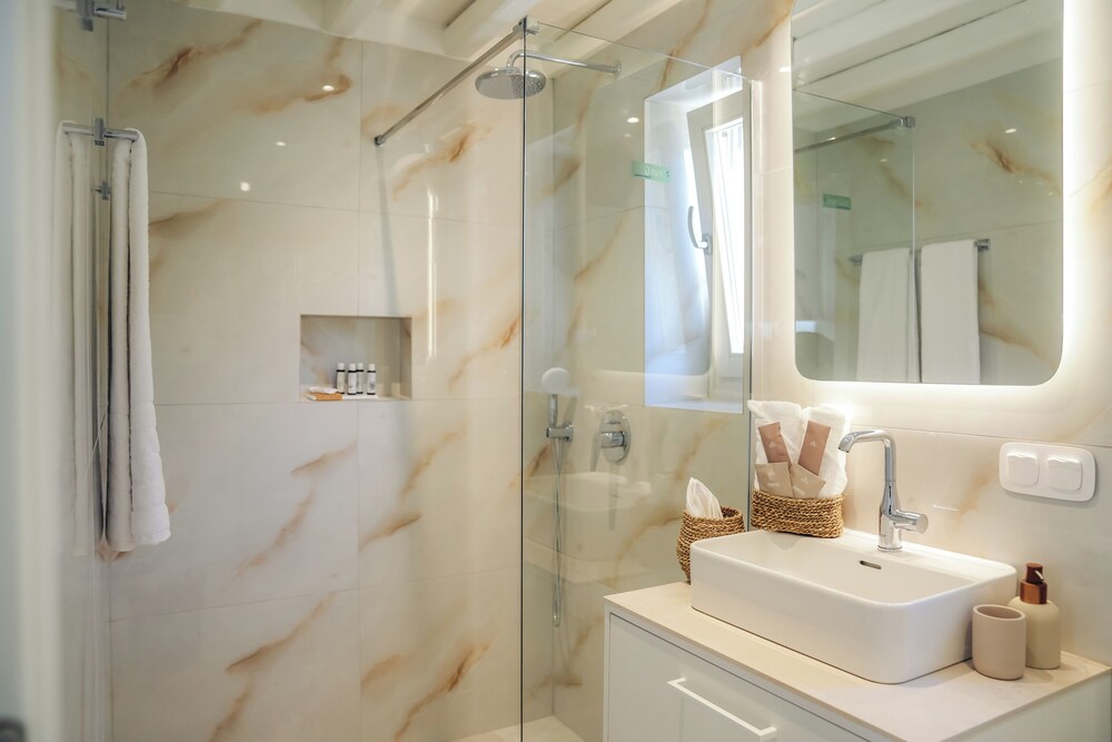 Rabagas Suites