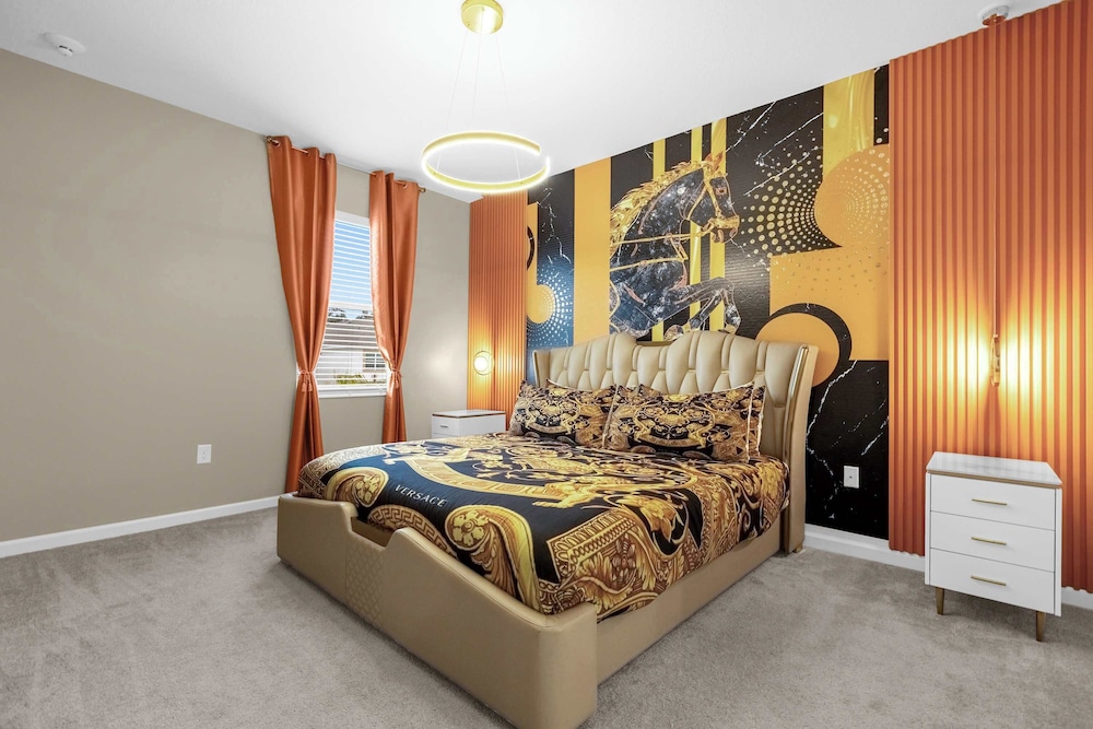 Upstay: Themed Family Home w Pool & Games Room