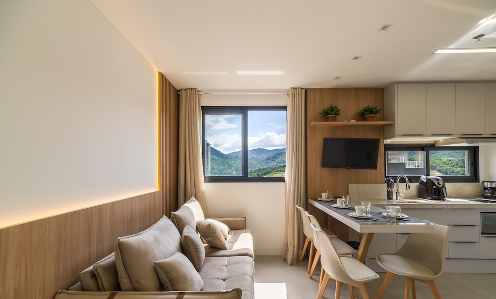 MHF III Apts Variados a 280m da Praia em Itapema