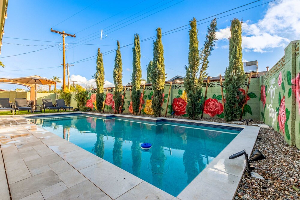 Desert Rose Retreat Heated Pool 2 Masters Gameroom