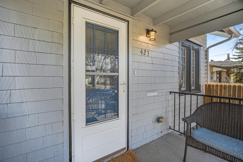 1BD Lovely Cottage Dogs Welcome Near Olympic Training Center view 5