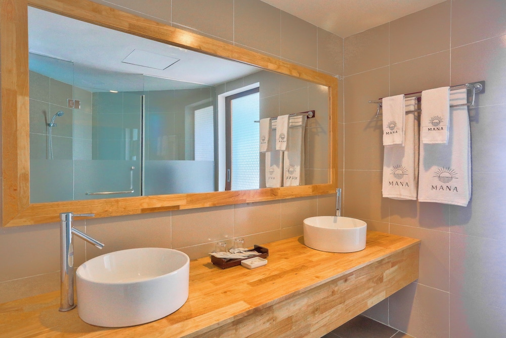 Mana Mui Ne Beach Resort & Spa