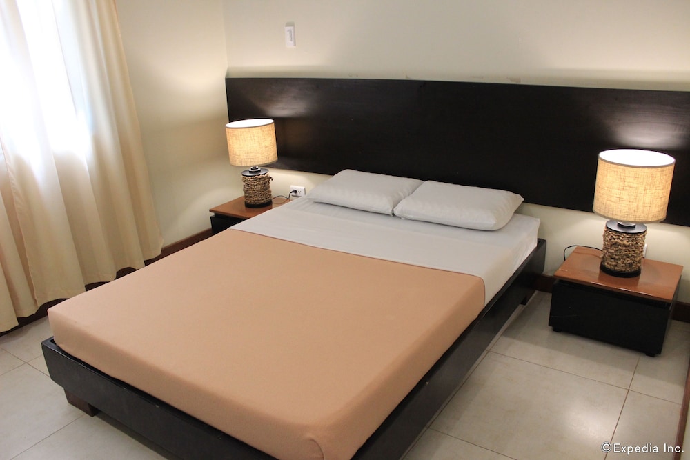Coron Village Lodge