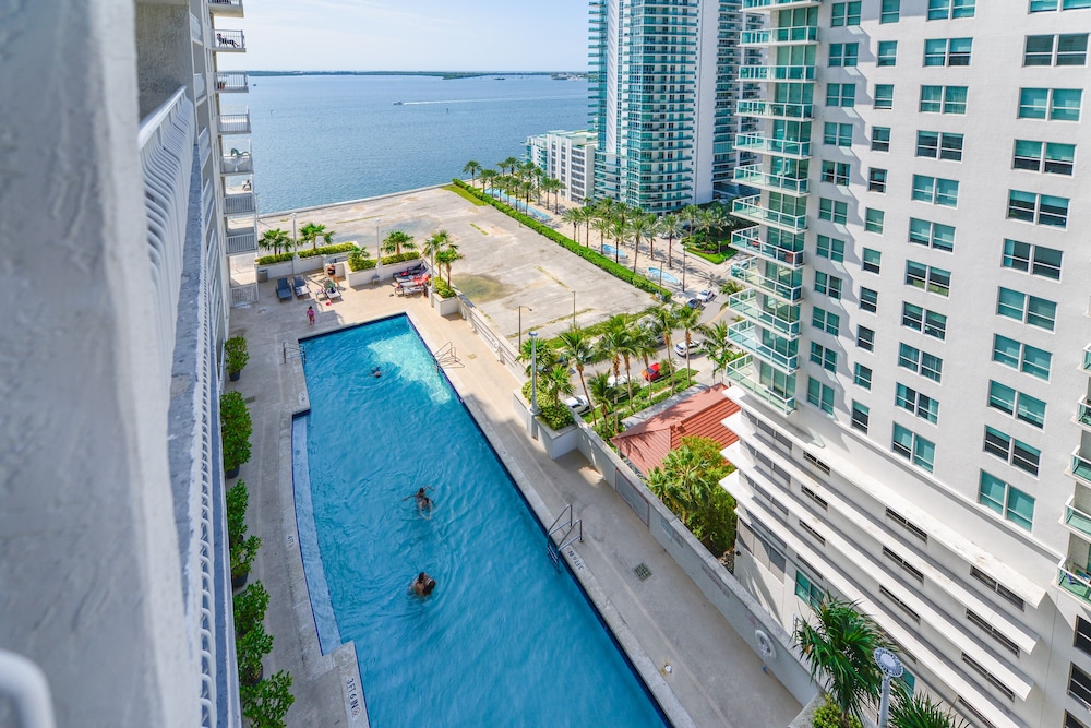 Stylish  Condo in Brickell Free Parking
