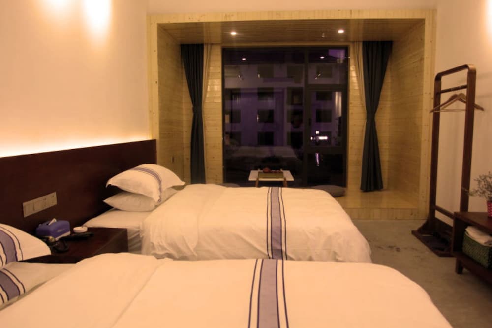 Jingshuihuajian Boutique Inn