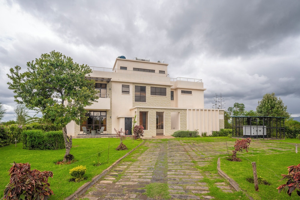 Maiyan Luxury Resort