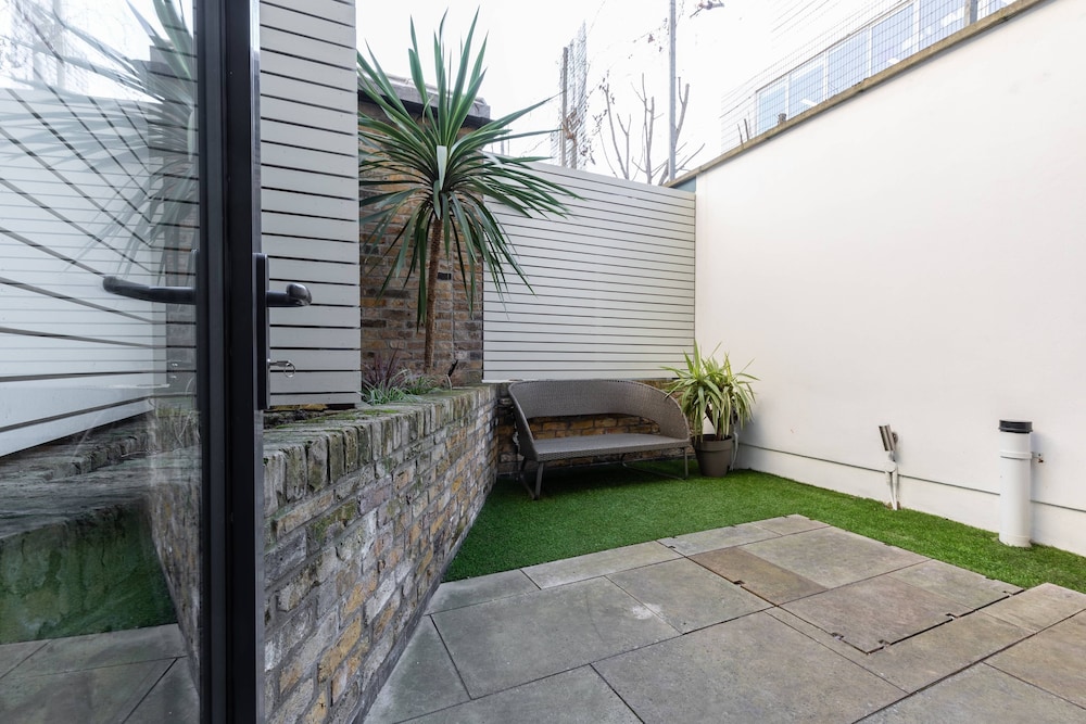 Prince of Wales Road III by Onefinestay