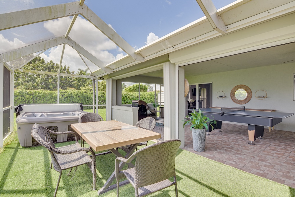 Pet-friendly Miami Home w/ Hot Tub & Pool Table