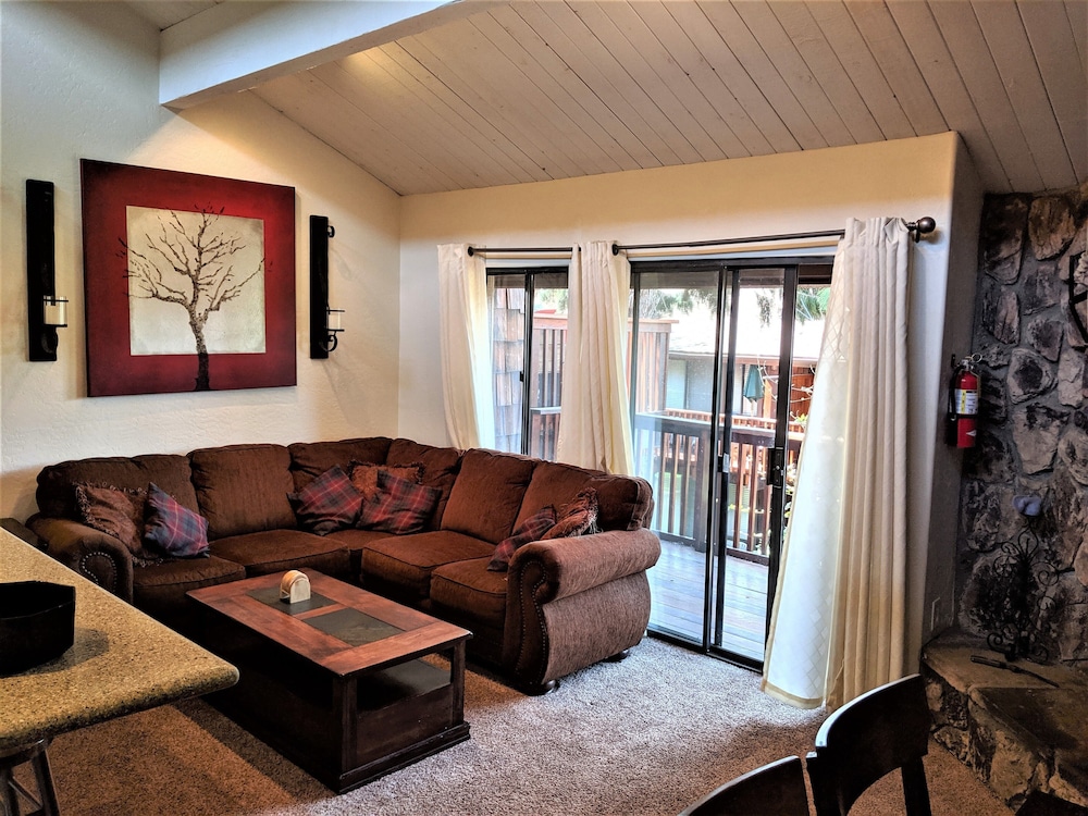 Snow Summit Townhouse Rentals & Sales