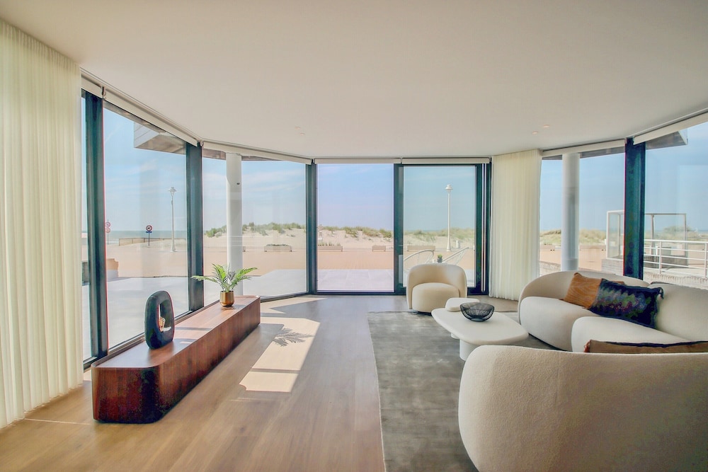Apartment in Nieuwpoort With Sea View