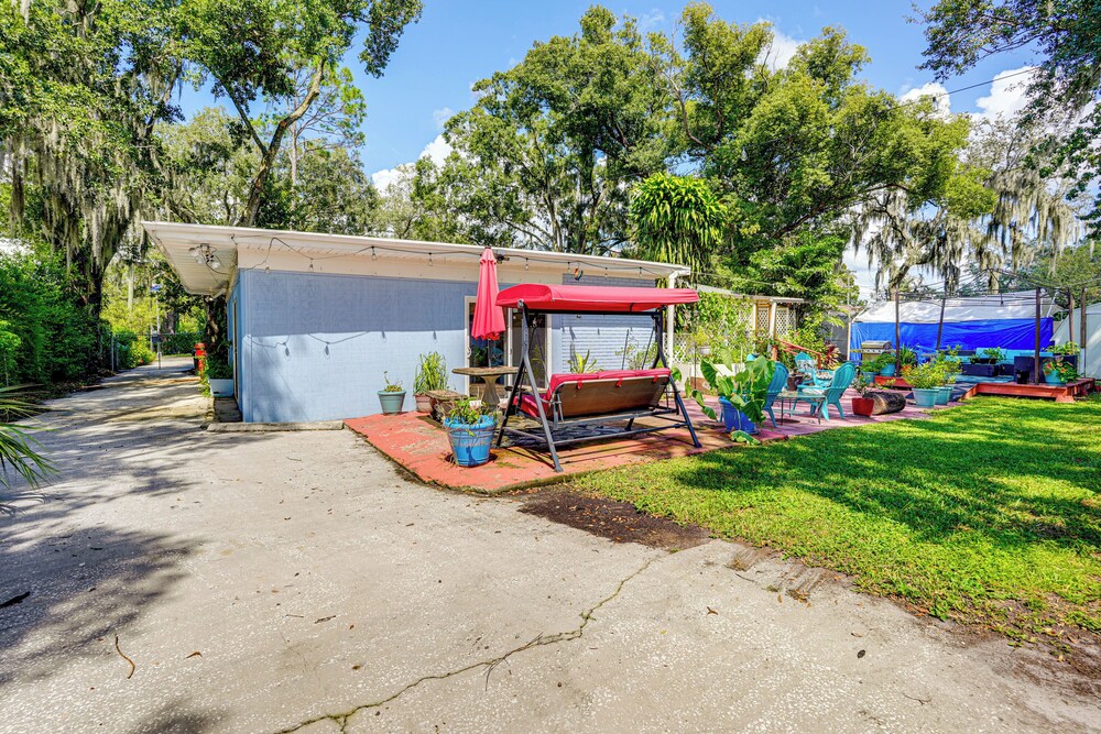 Spacious Plant City Home 1 Mi to Dtwn view 5