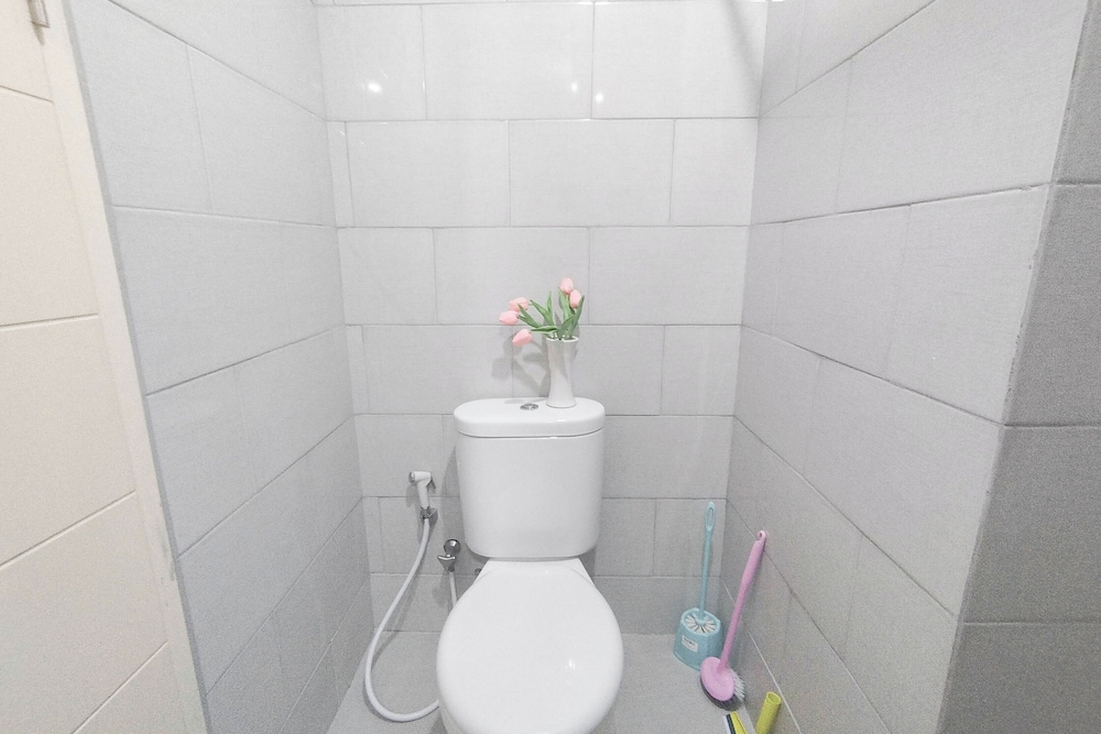 Spacious Studio At Anderson Supermall Mansion Apartment