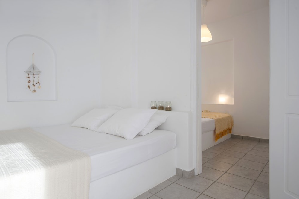 Cleopatra Seaside Homes Paros
