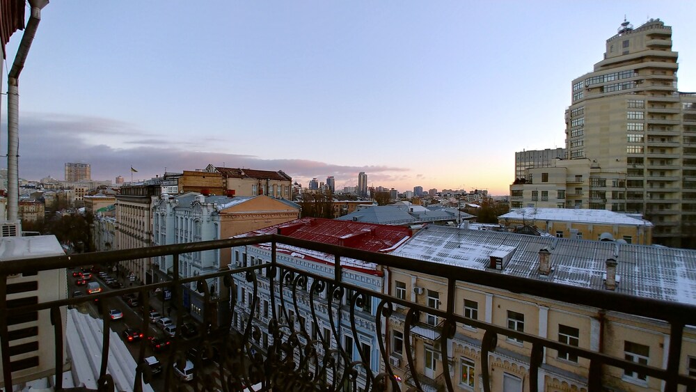 Kyiv Apartments