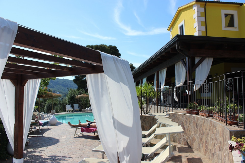 Borgo del Nespolo