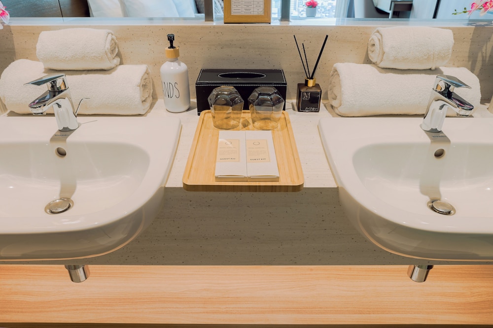 Hotel Residences at Acqua