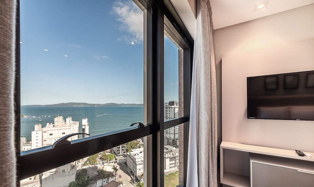 MHF II Apts Variados em Prédio com Vista para o Mar em Itapema