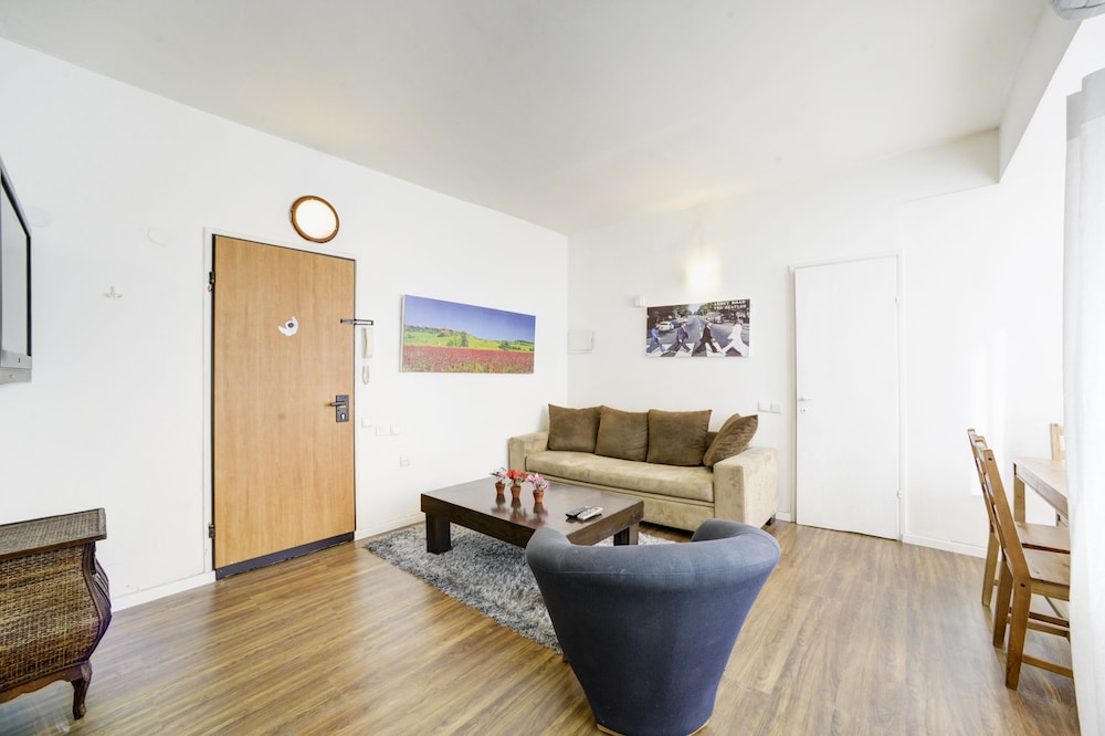 Tel-Aviving Apartments