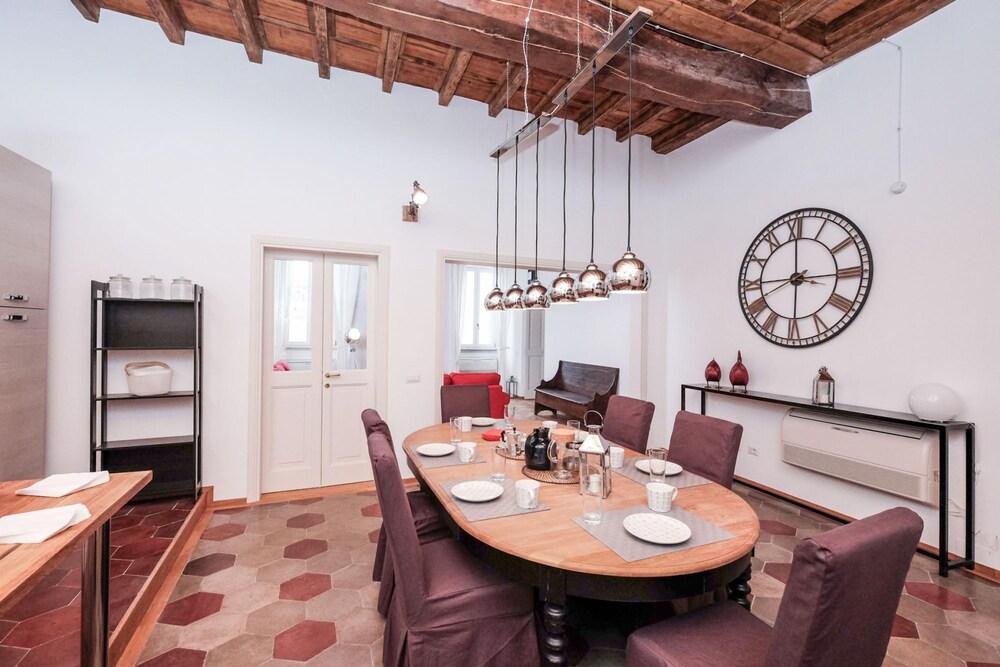 Regal Home in Trastevere