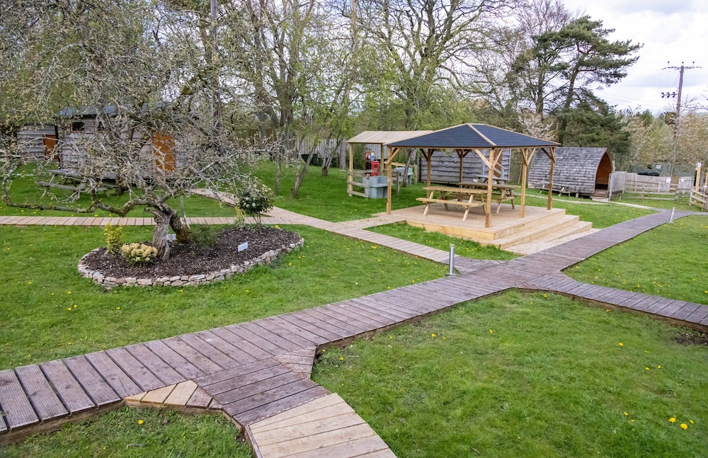 Orchard Hideaways