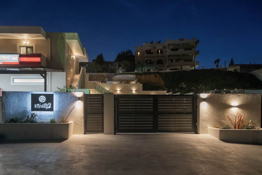 Elysian Villa 2 - With Private Pool