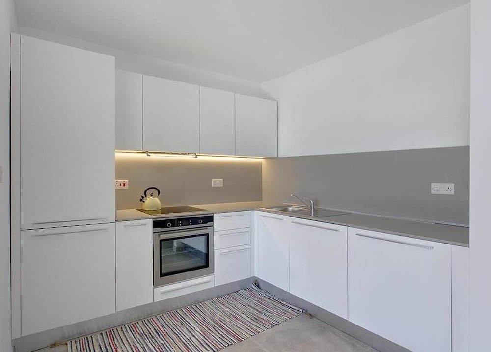 Marvellous Seafront Apartment in the Best Location view 3