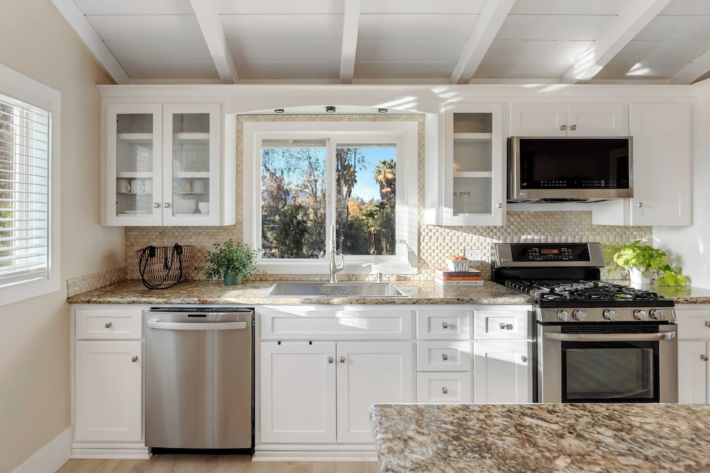 Bordeaux by Avantstay Private Pool, Hot Tub & Game Room Near Temecula