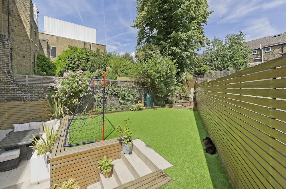 Beautiful Battersea Home by Clapham Junction by UnderTheDoormat