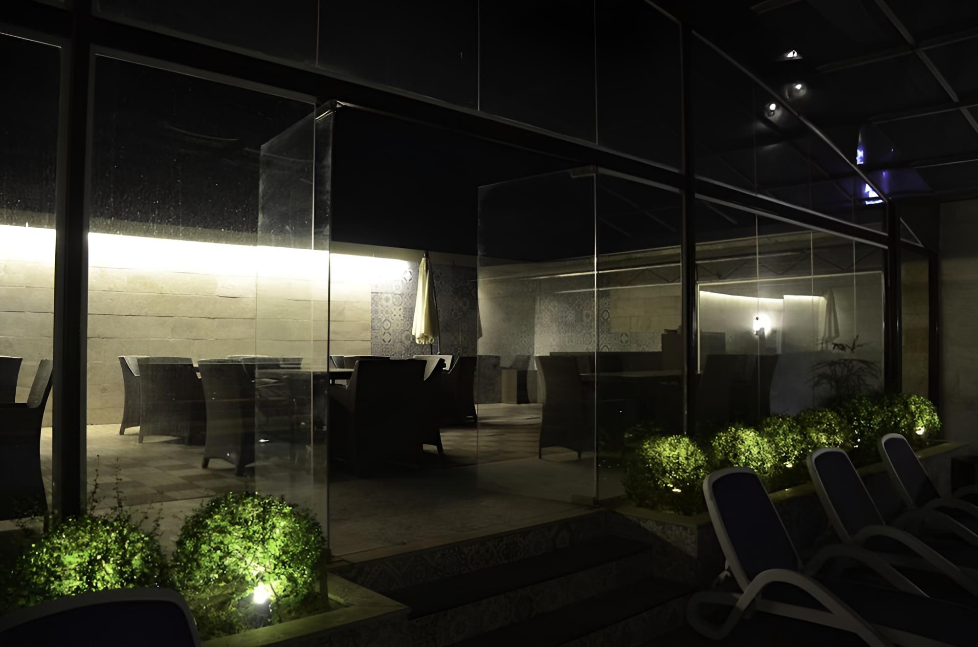 Grand Palm Hotel