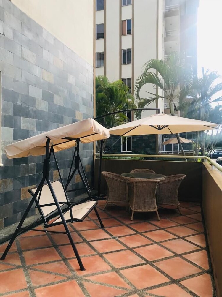 Costa Linda Condo 1.3