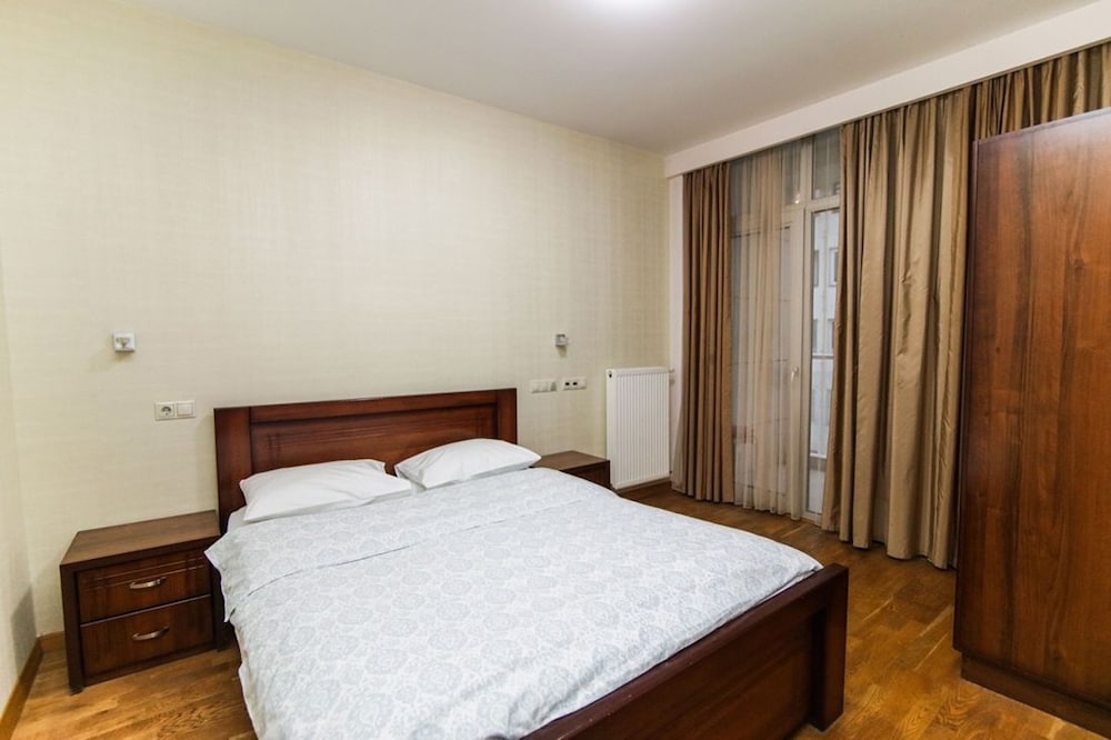 Rustaveli Besiki Apartments