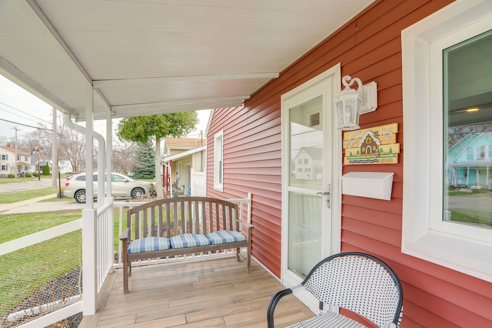 1 Block to Beach: Home w/ Hot Tub in Port Clinton!