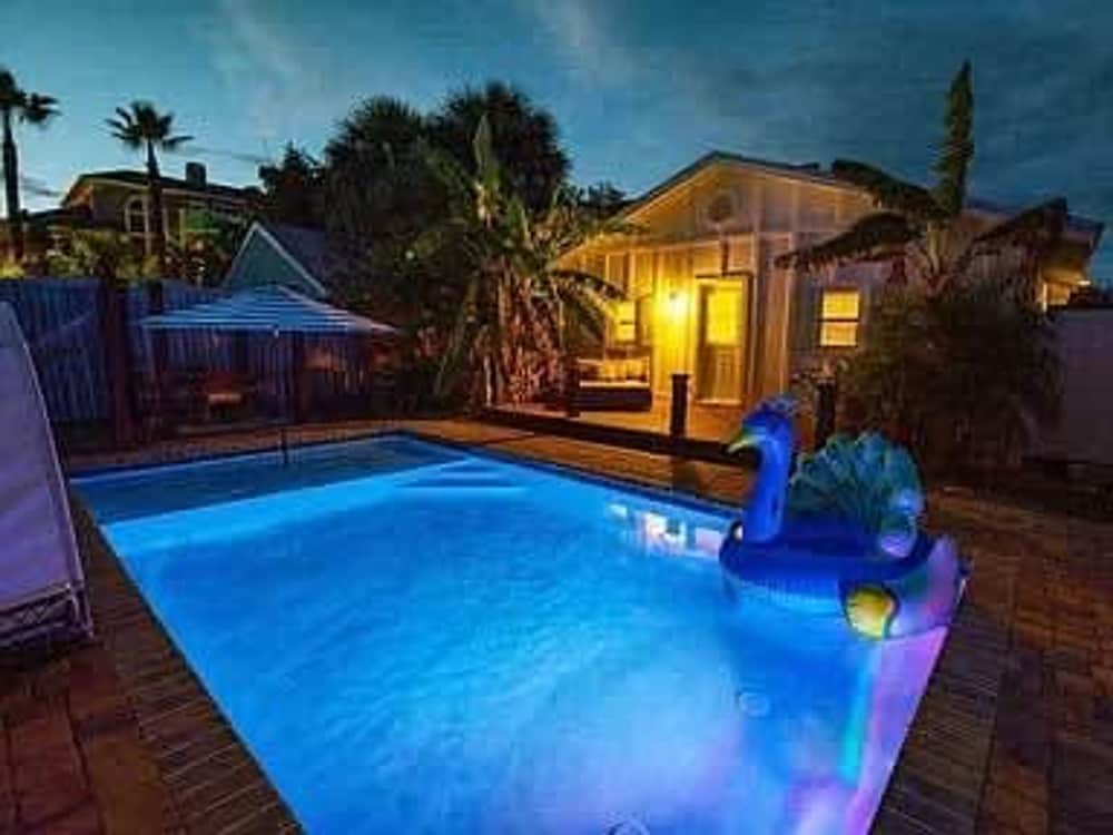 Mariners Cottage Steps to Sand Sparkling Pool
