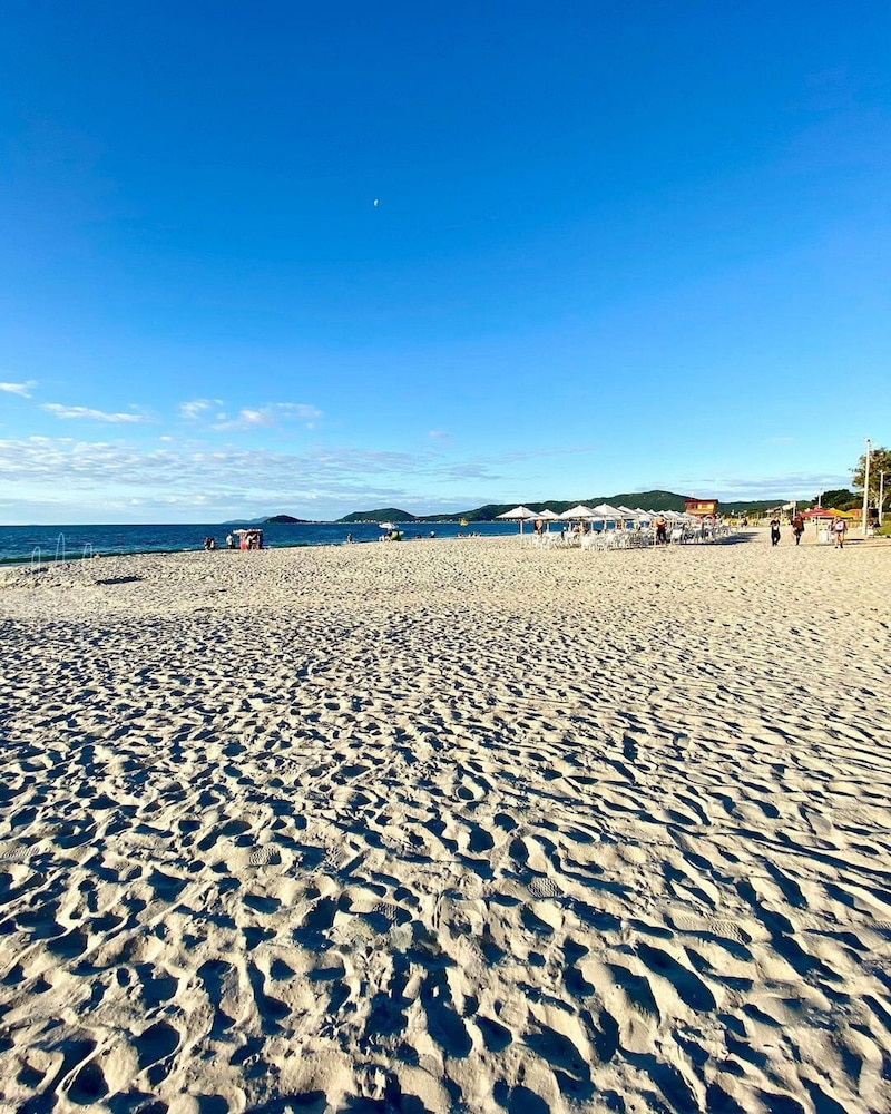 Apê a 150m da praia de Canasvieiras