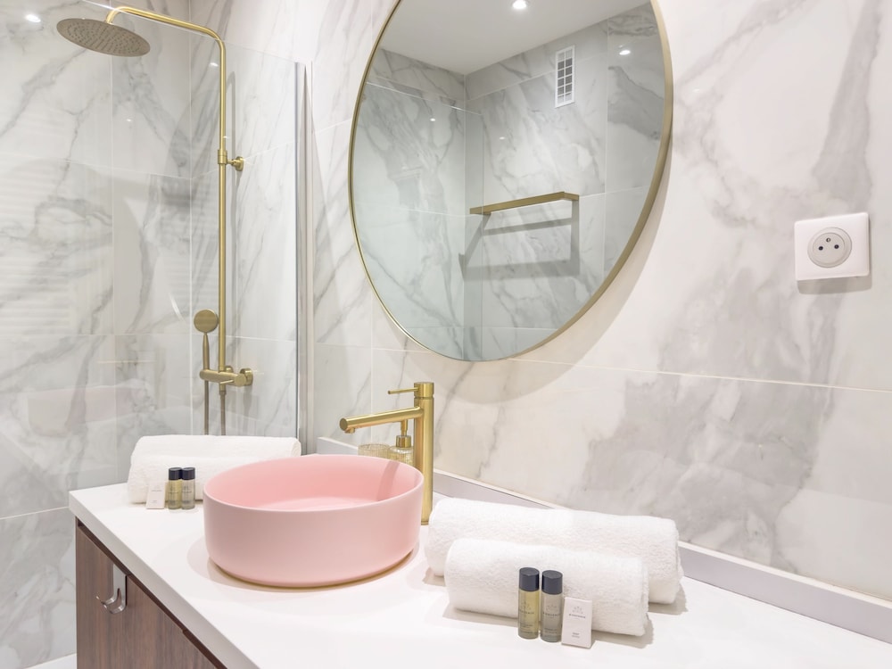 Le Palm in Cannes With 1 Bedrooms and 1 Bathrooms