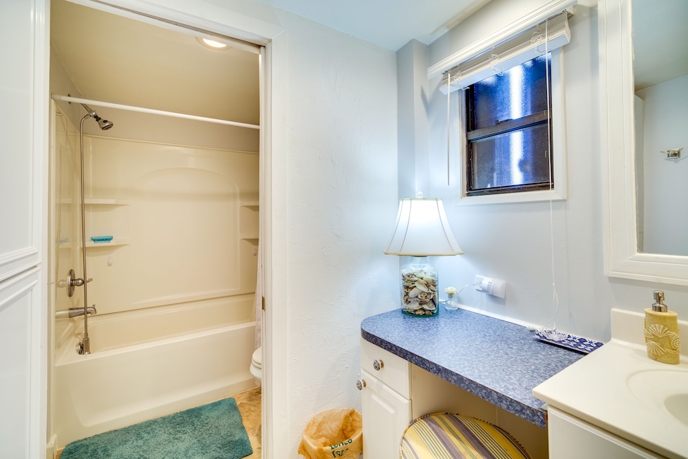 Nettles Island Vacation Rental w/ Resort Amenities view 5