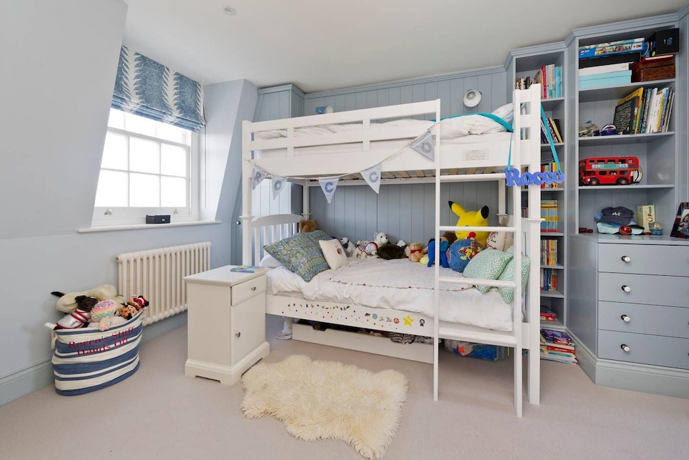 Elegant 5-bed House Chelsea