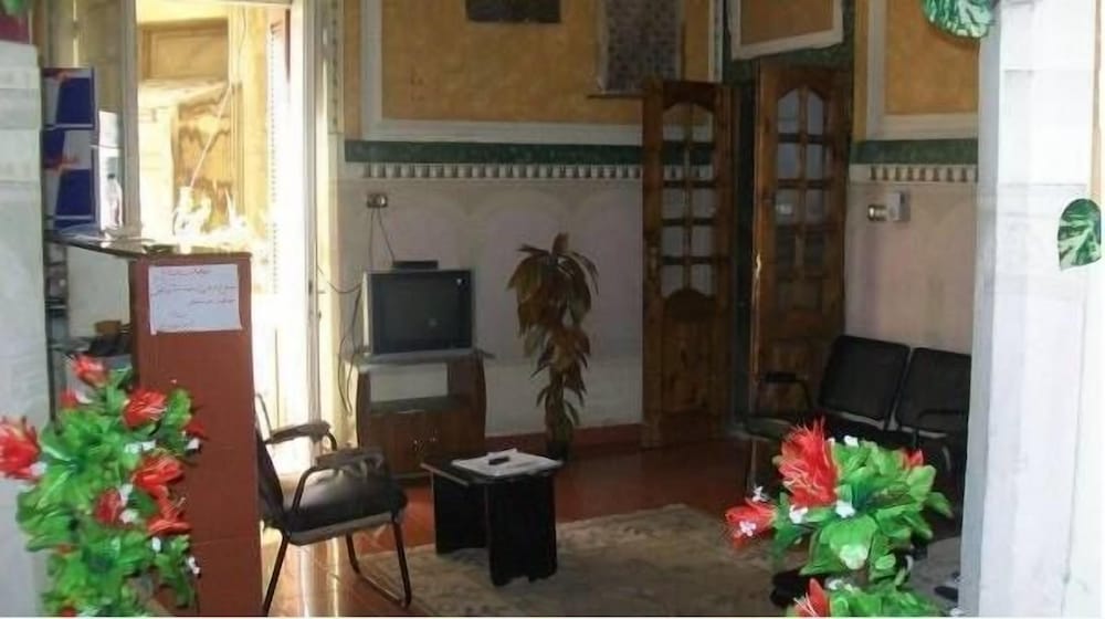 Regent House - Hostel