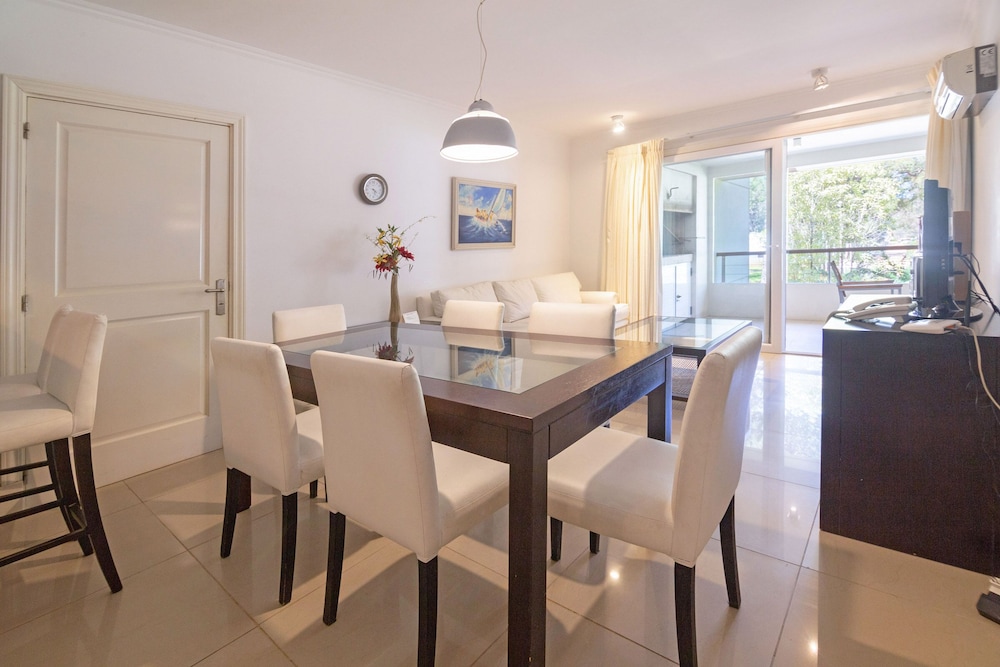 Oceana Suites Green Park view 4