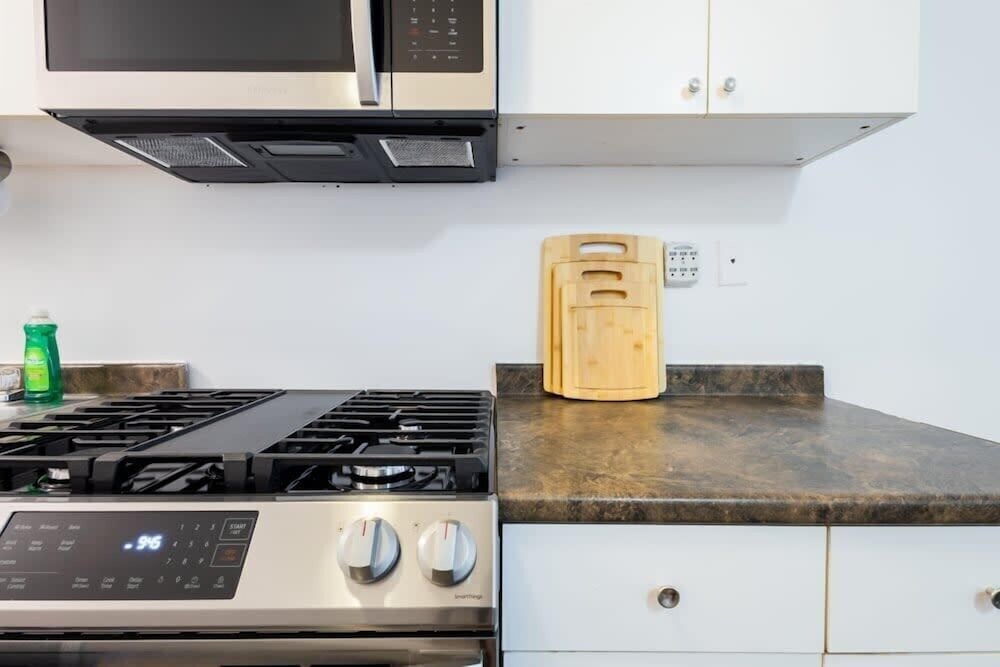 1435 UES Apartment