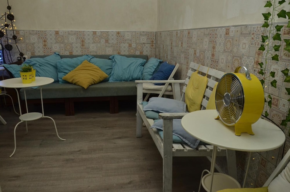 The Lights Garden - Hostel
