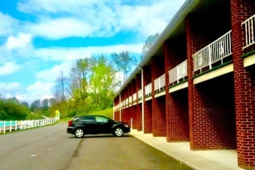 Sutton Lane Motel