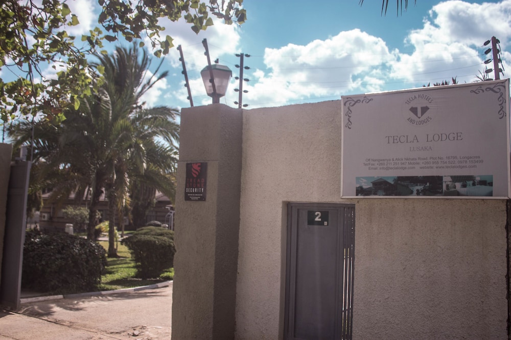 Tecla Lodges